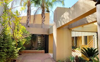 4 Bedroom House in Ruimsig