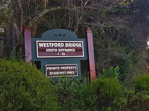 1359 m² Land available in Westford Bridge