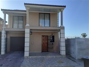3 Bed House in Hagley