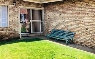 2 Bedroom Cluster in Minerva Gardens