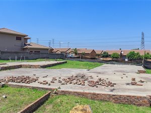 798 m² Land available in Greenstone Hill