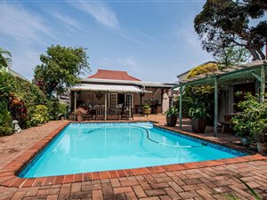 4 Bed House in Morningside