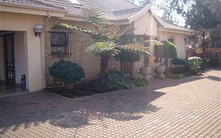 3 Bedroom House in General Alberts Park