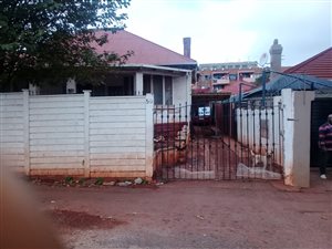 5 Bed House in Yeoville