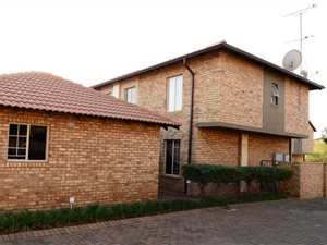 3 Bed Townhouse in Tijger Valley and surrounds