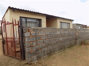 3 Bed House in Duduza