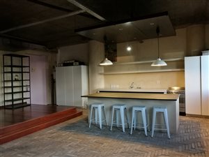 Studio apartment in Newtown