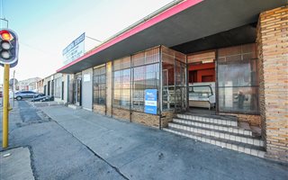 286 m² Commercial space in Uitenhage Central