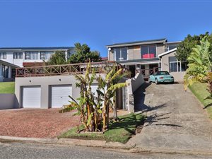 5 Bed House in Herolds Bay