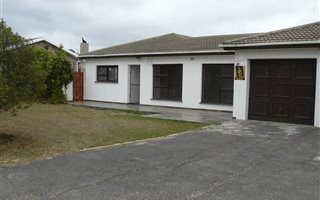 3 Bedroom House in Goedemoed