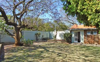 1 Bedroom Garden Cottage in Linden