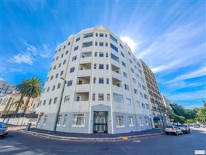 2 Bed Apartment in City Bowl
