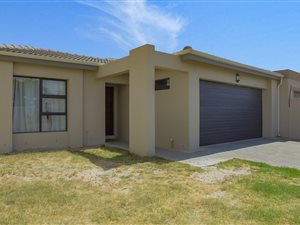 4 Bedroom House in Parklands North