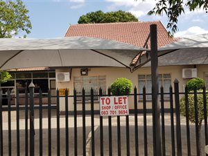 400 m² Office Space in Rustenburg Central