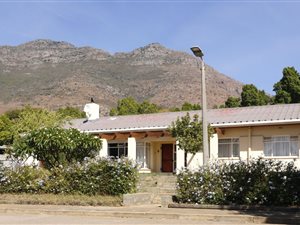 3 Bed House in Riebeek West