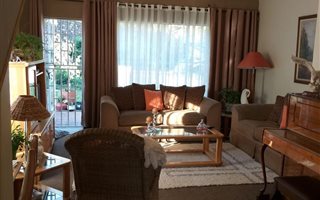 2 Bedroom Townhouse in Mondeor