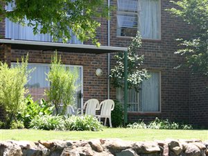2 Bedroom Flat in Brackendowns