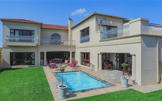 8 Bedroom House in Summerstrand