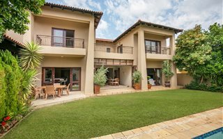 4 Bedroom House in Dainfern