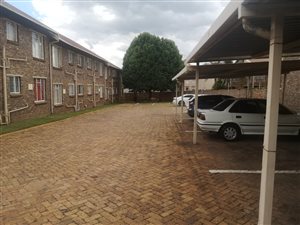 2 Bed Apartment in Highveld