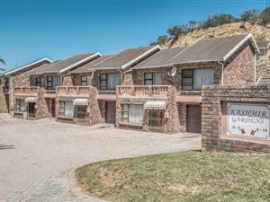 3 Bed Townhouse in Malabar