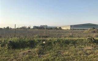 2 ha Land available in Alton