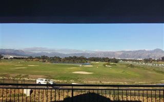 2 Bedroom Apartment in Somerset West Central