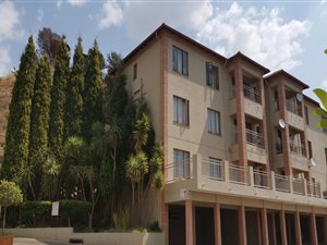 3 Bed Apartment in Constantia Kloof
