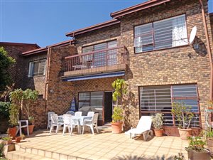 4 Bedroom Townhouse in Bedford Park