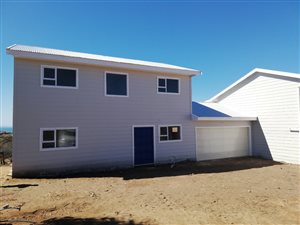 3 Bed House in Hartenbos Heuwels