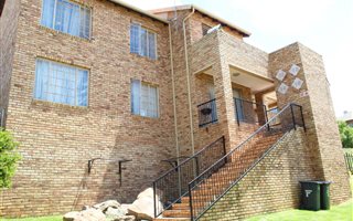 3 Bedroom Townhouse in Elandsfontein
