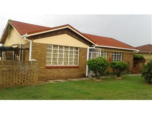 3 Bed House in Paul Krugers Resort