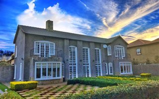 3 Bedroom House in Zwartkop Golf Estate