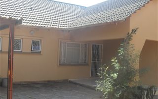 3 Bedroom House in Meiringspark