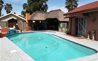 4 Bedroom House in Unitas Park