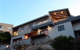 3 Bedroom House in Gordons Bay Central
