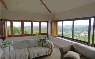 5 Bedroom House in Cutty Sark