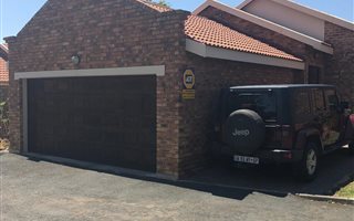 3 Bedroom Townhouse in Honeydew Ridge