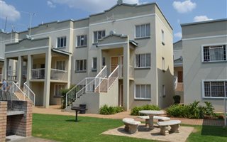 3 Bedroom Apartment in Kanoniers Park