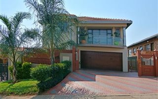 5 Bedroom House in Atteridgeville
