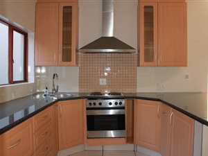 3 Bed House in Silver Lakes Golf Estate