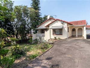 4 Bed House in Burlington Heights