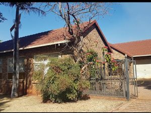 4 Bed House in Amandasig