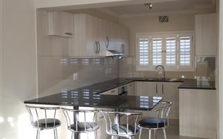 2 Bedroom Apartment in Kenilworth Upper