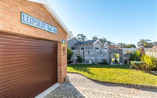 2 Bedroom House in Charlo