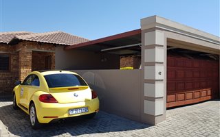2 Bedroom Townhouse in The Reeds