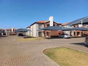 2 Bed Townhouse in Pomona
