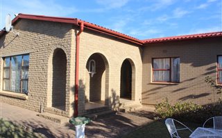4 Bedroom House in Valleisig