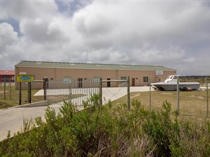 600 m² Commercial space in Riversbend