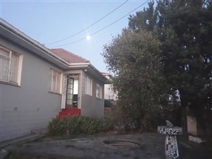3 Bed House in Amalinda